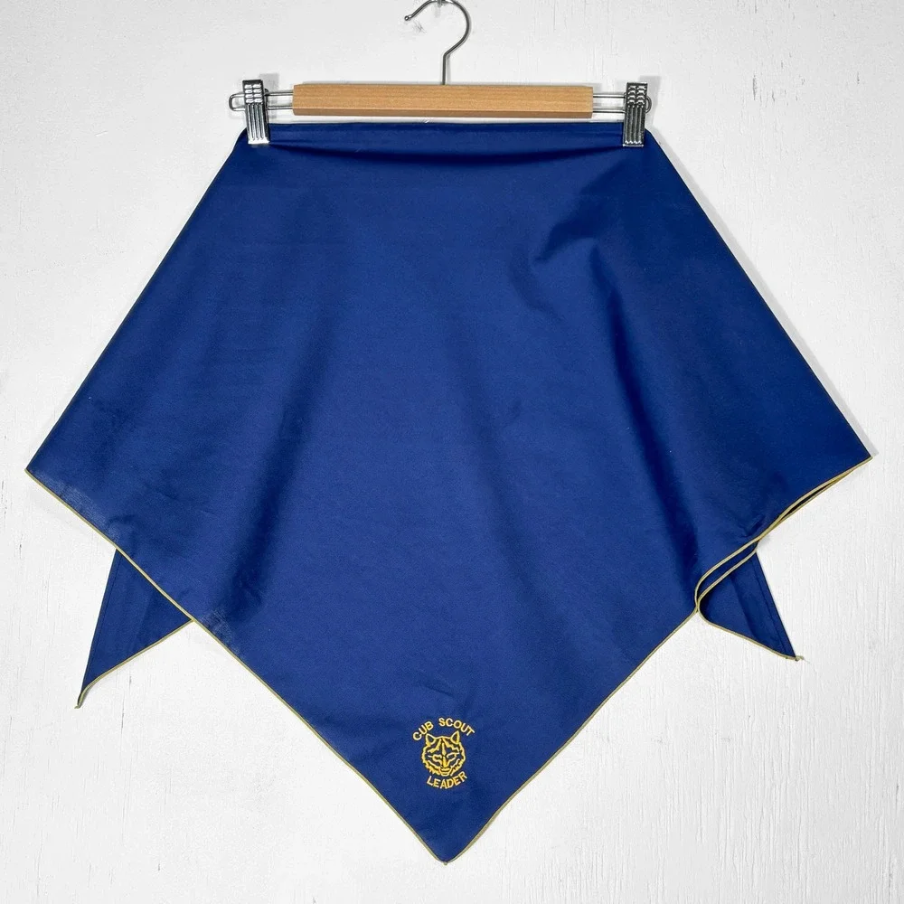 Boy Scouts of America BSA Cub Scout Leader Neckerchief Navy Blue Gold Wolf Scarf